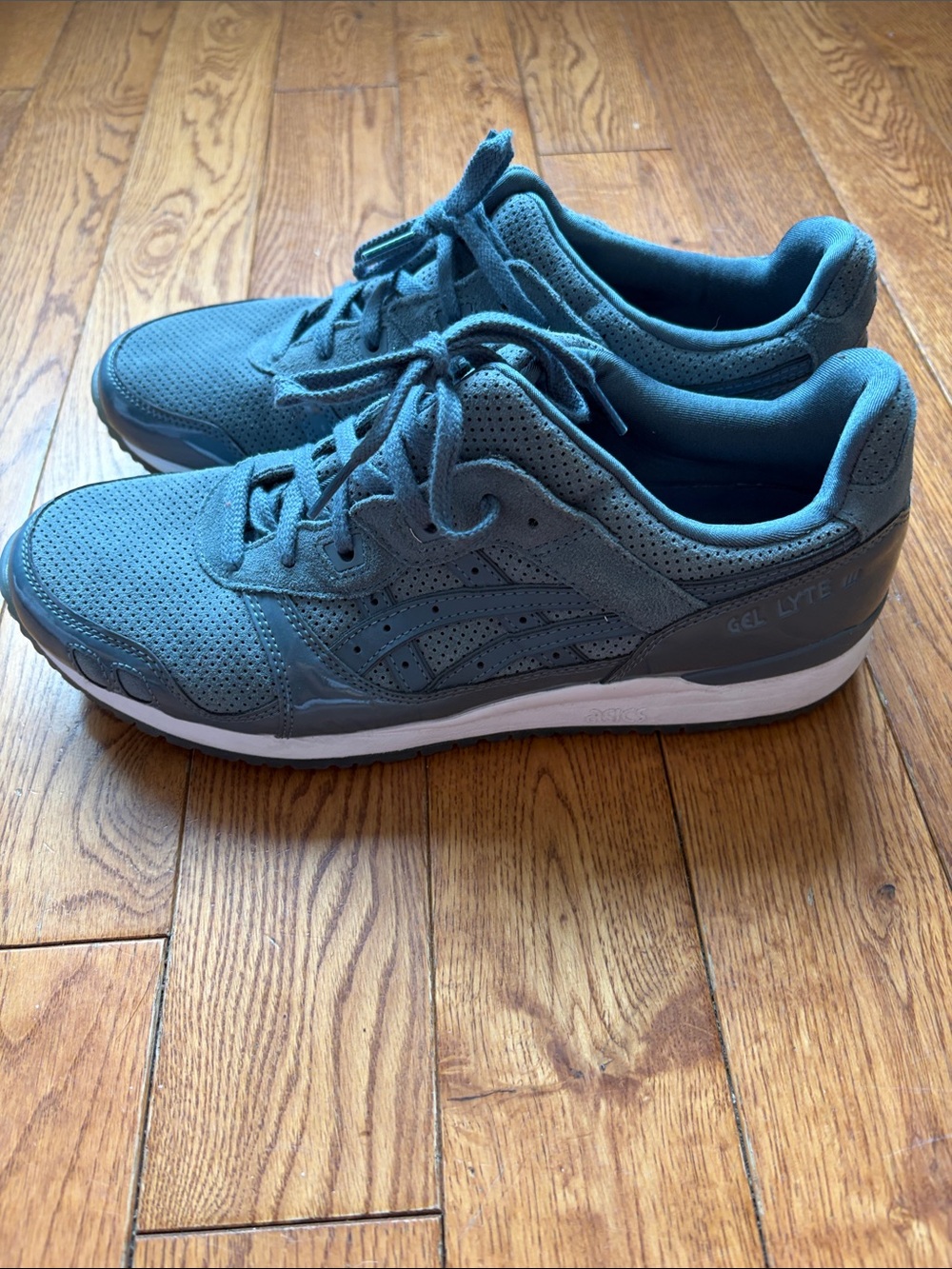 ASICS Gel-Lyte III OG in Ironclad